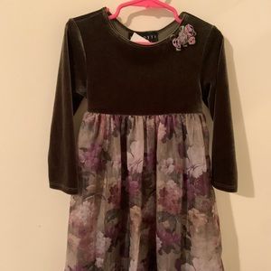 Girls dress